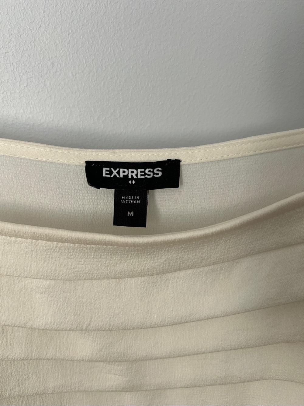 Express Ivory Ribbed Crop Cami - Picture 3 of 6